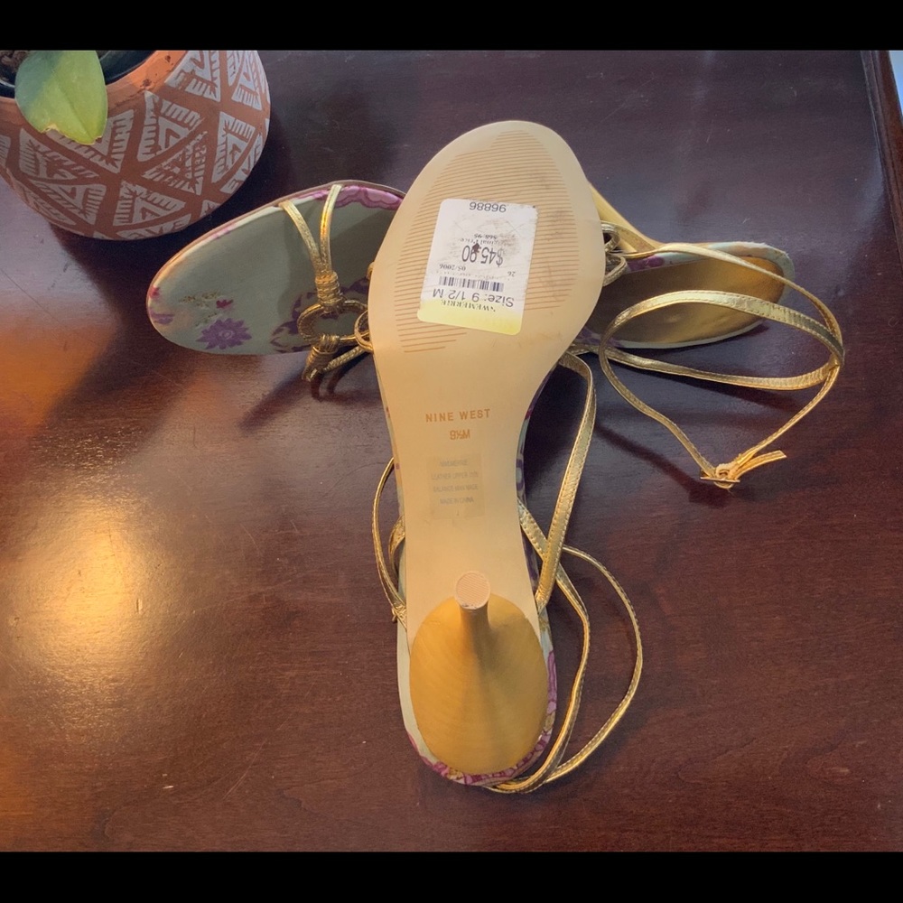 Nine West Floral Heels - Picture 10 of 11